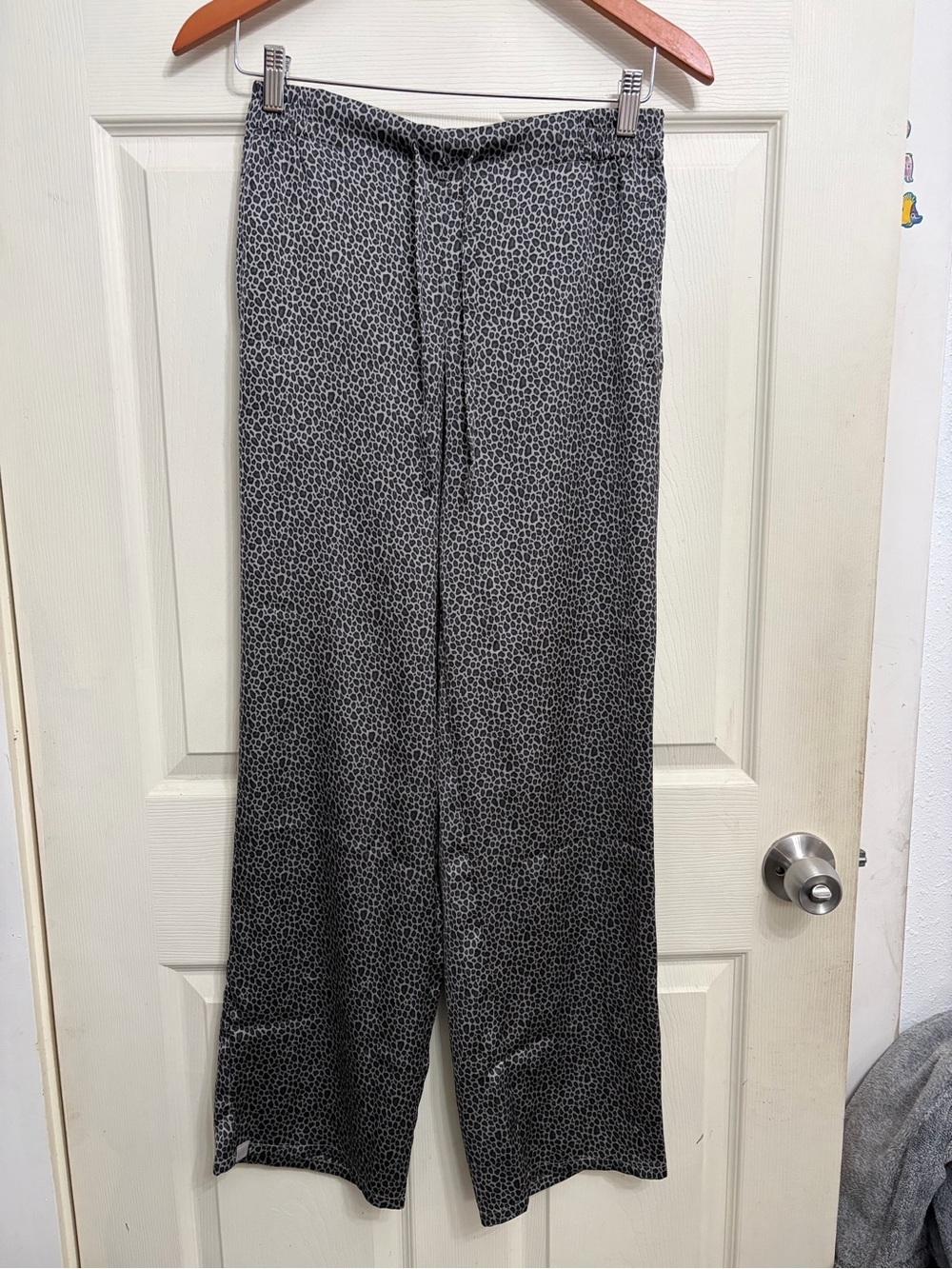 Barefoot dreams Patterned Wide-Leg Pants pijamas size xsmall